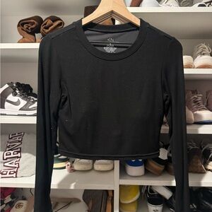 Black Long-Sleeve Crop Top - Women